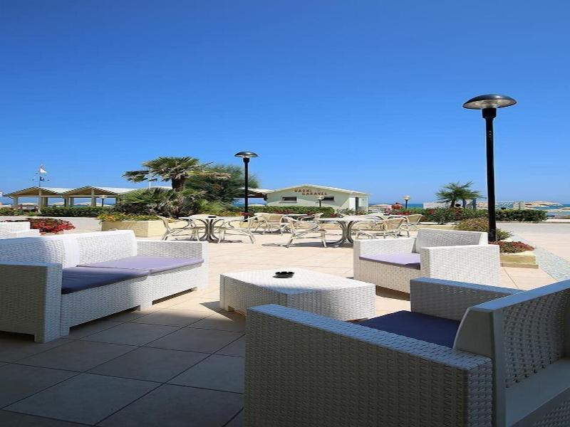 Hotel Caravel image