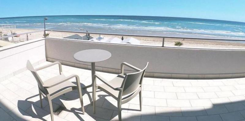 Hotel Caravel image