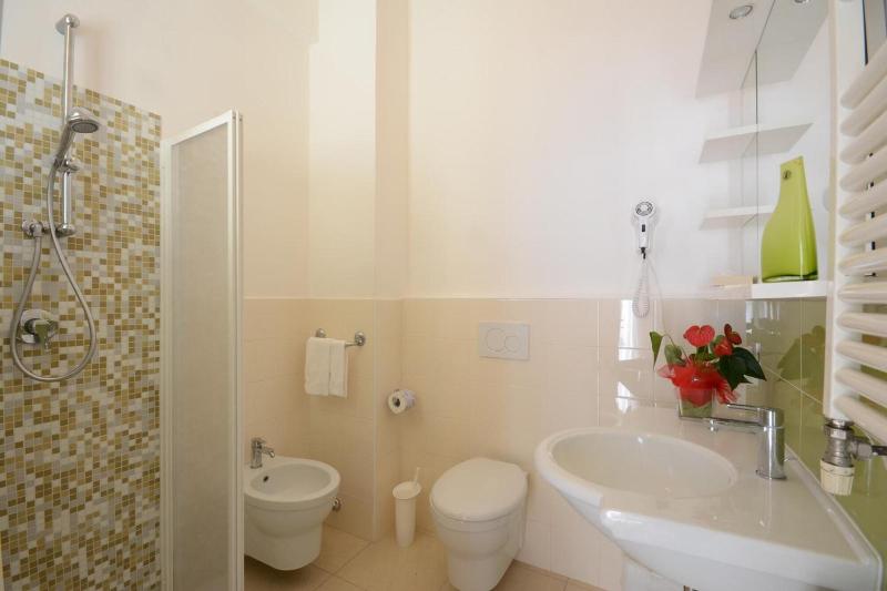 Hotel Caravel image