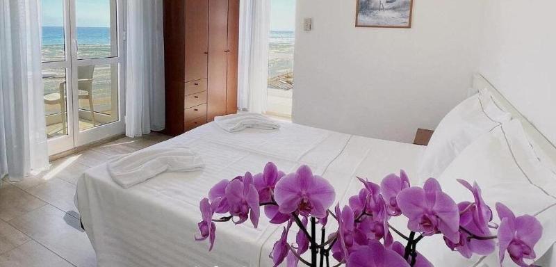 Hotel Caravel image