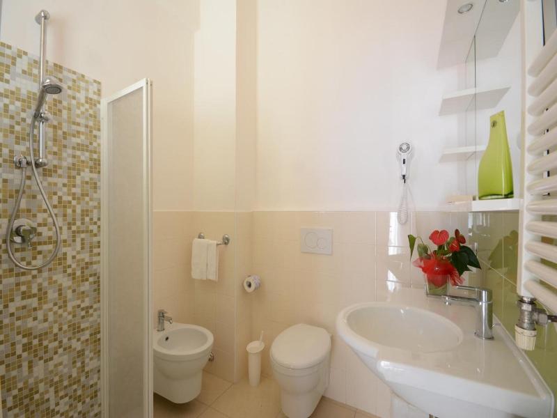Hotel Caravel image