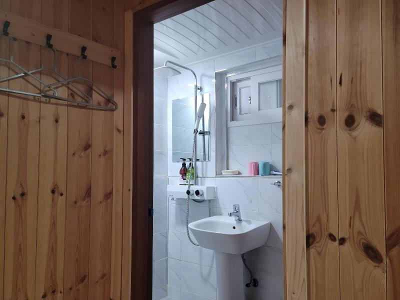 Vision House — photo 16