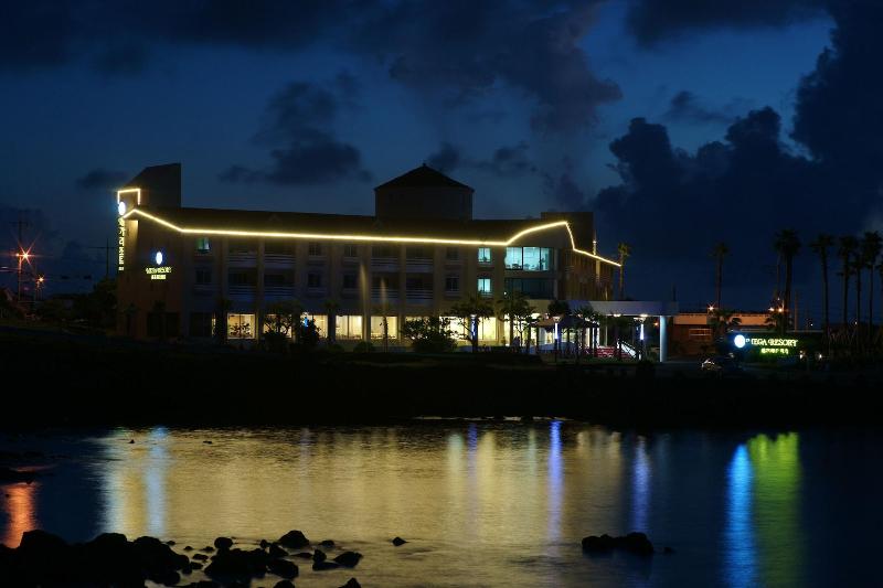 Mega Resort image