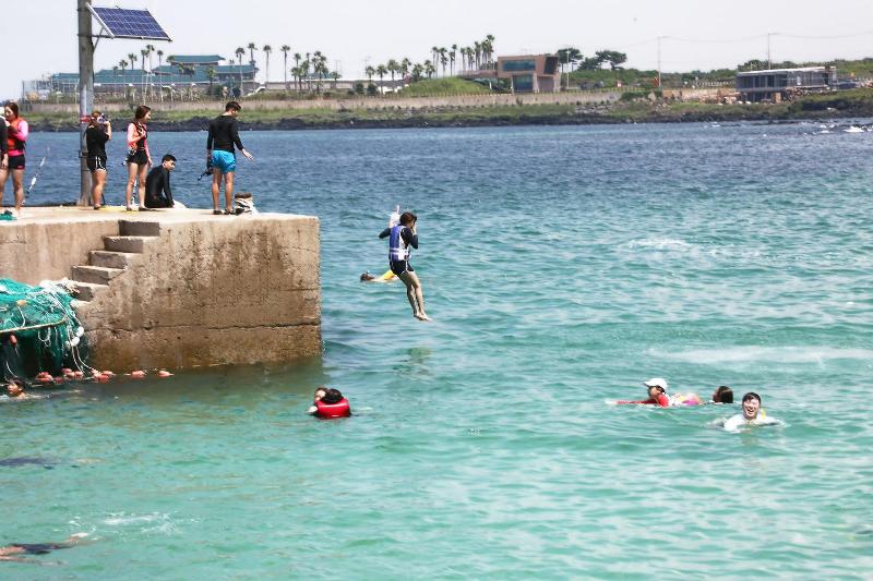Mega Resort image