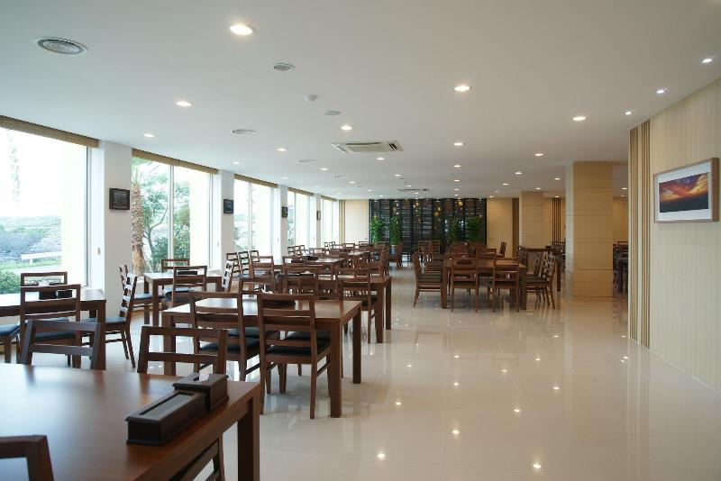 Mega Resort image