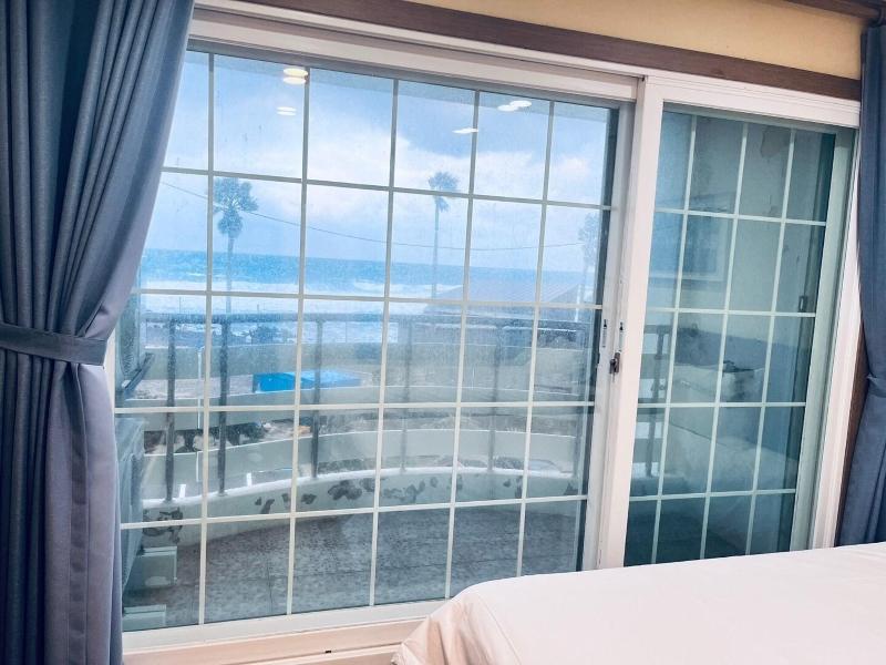 Mega Resort image
