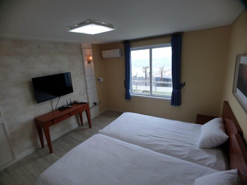 Mega Resort image