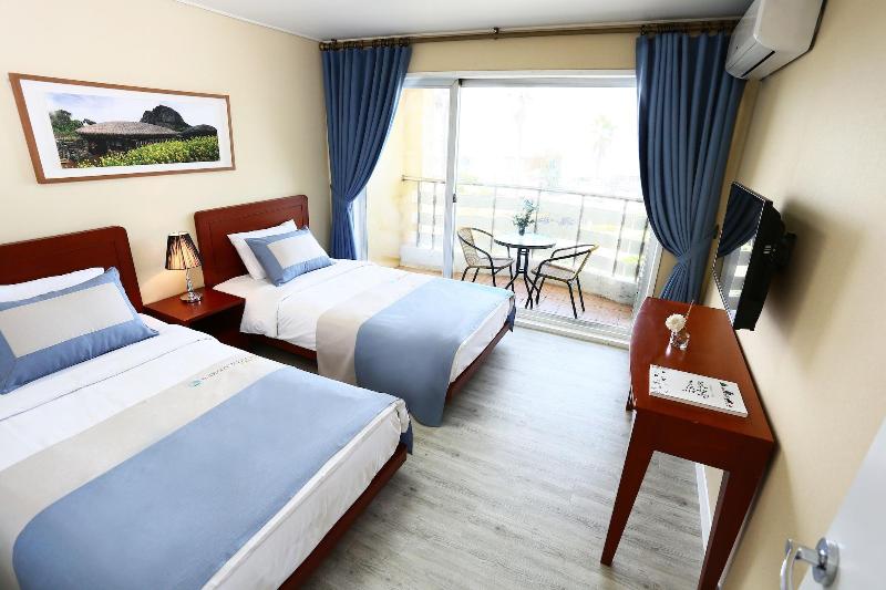 Mega Resort image