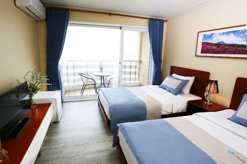 Mega Resort image