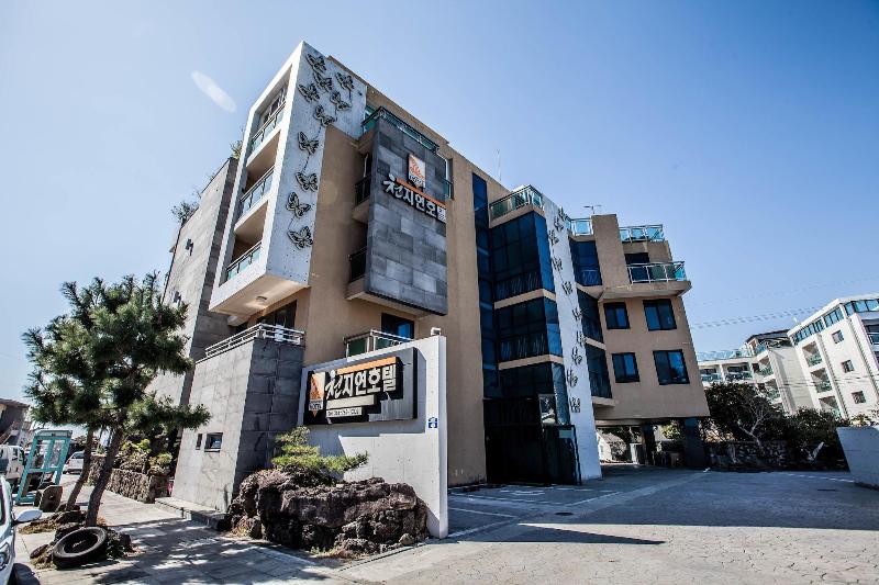 Cheonjiyeon Hotel image