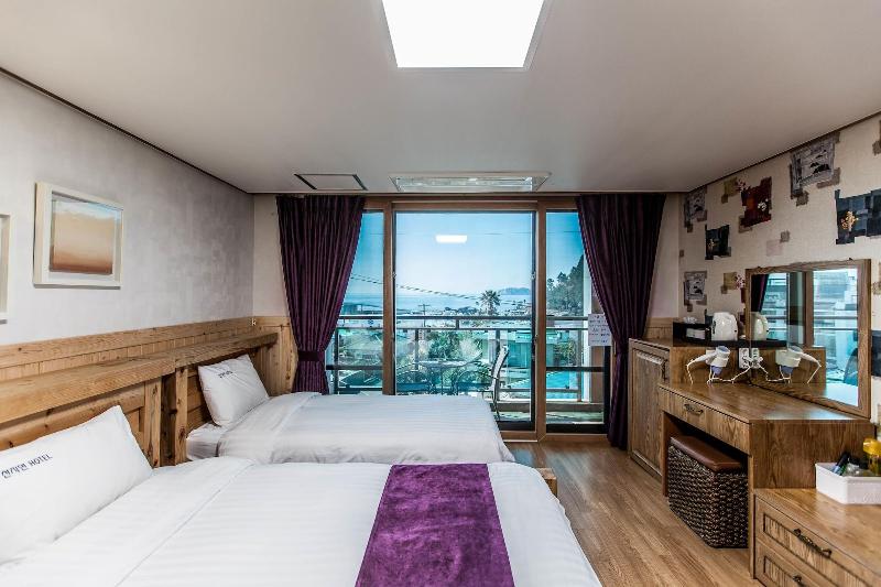 Cheonjiyeon Hotel image