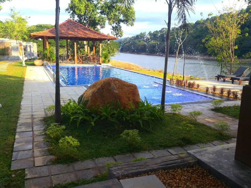 Serendip Stone Bungalow image