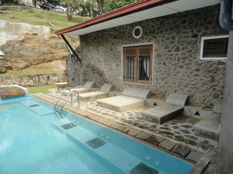 Serendip Stone Bungalow image
