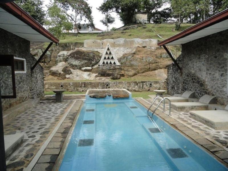 Serendip Stone Bungalow image