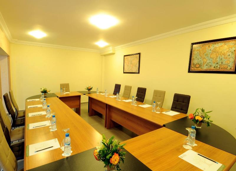 Aparthotel Les Oliviers Suites & Spa