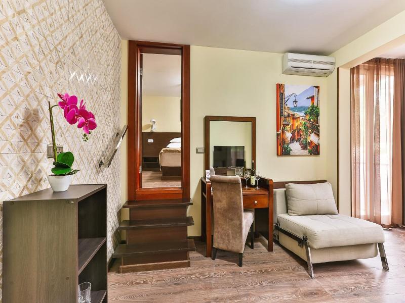 Hotel Premier image
