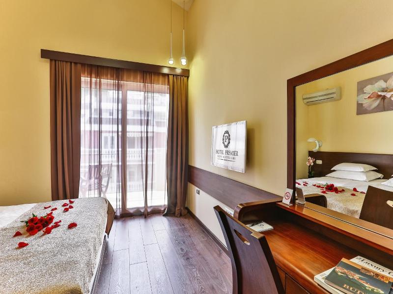 Hotel Premier image