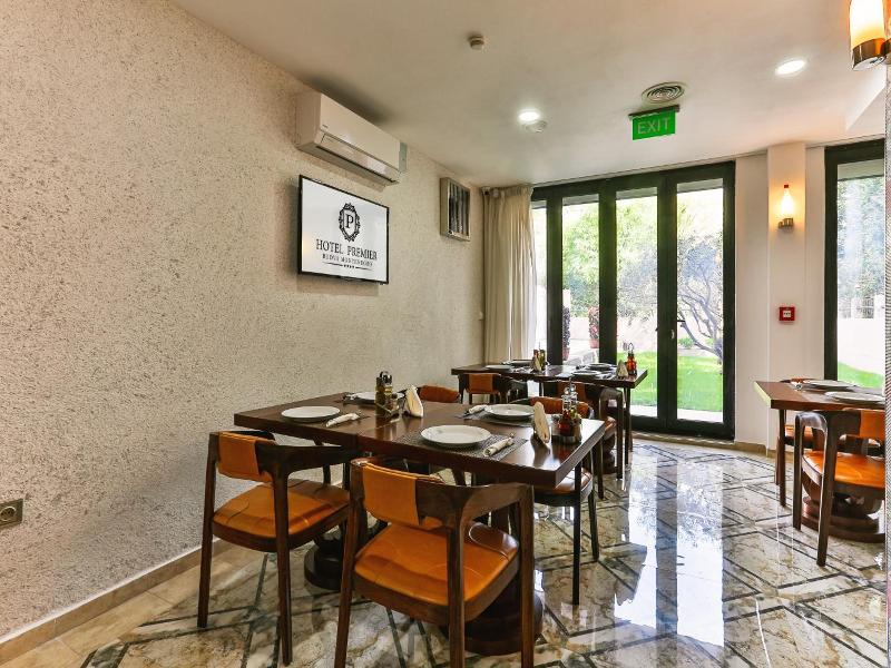 Hotel Premier image