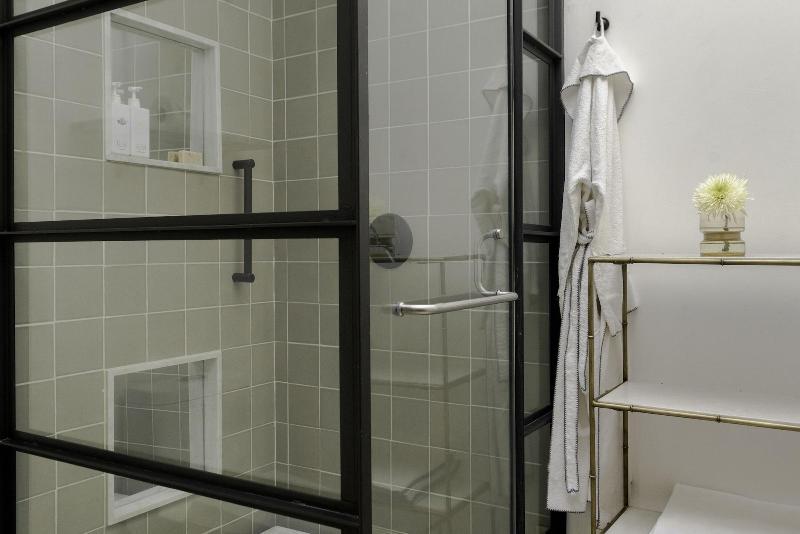 Lotel at Doce18 Concept House image
