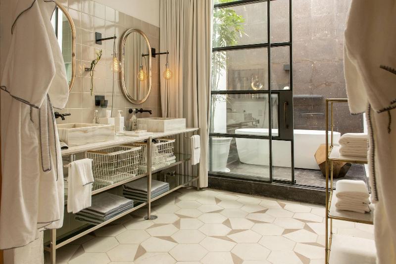 Lotel at Doce18 Concept House image