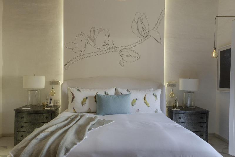 Lotel at Doce18 Concept House image