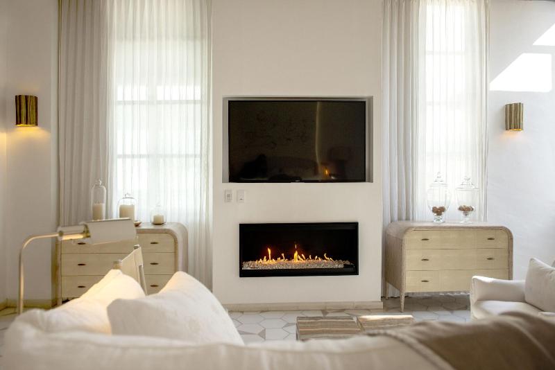 Lotel at Doce18 Concept House image
