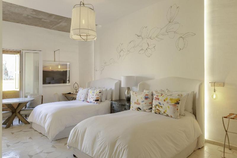 Lotel at Doce18 Concept House image
