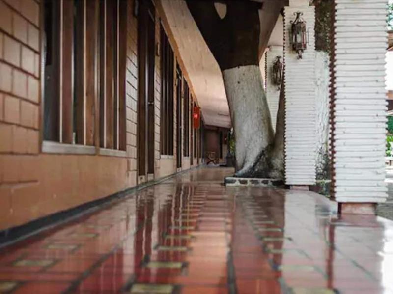 Hotel El Rancho image