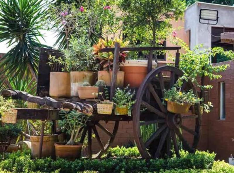 Hotel El Rancho image