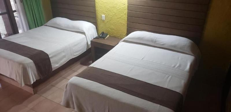 Hotel El Rancho image