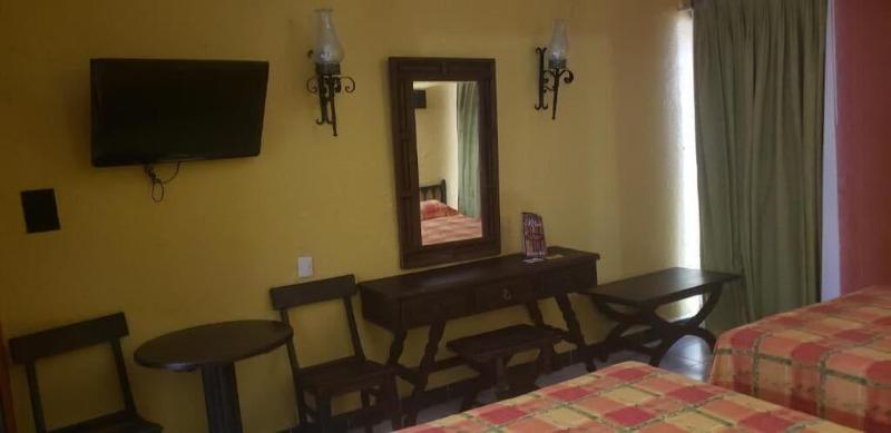 Hotel El Rancho image