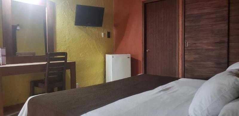 Hotel El Rancho image