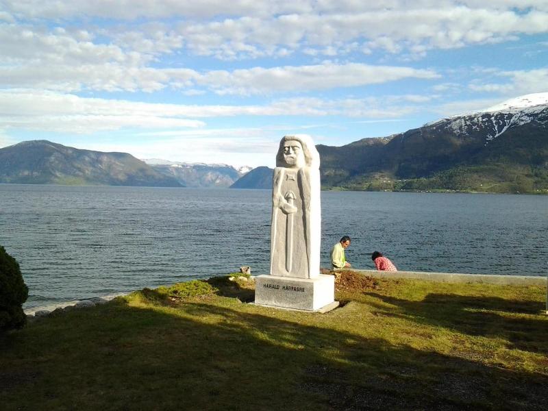 Leikanger Fjordhotel image