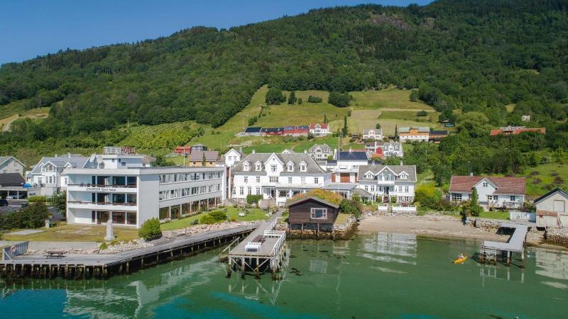 Leikanger Fjordhotel image