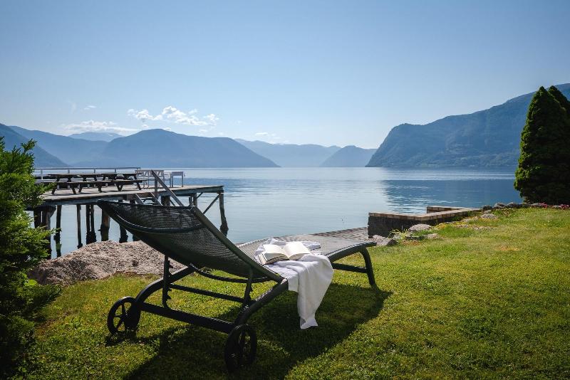Leikanger Fjordhotel image