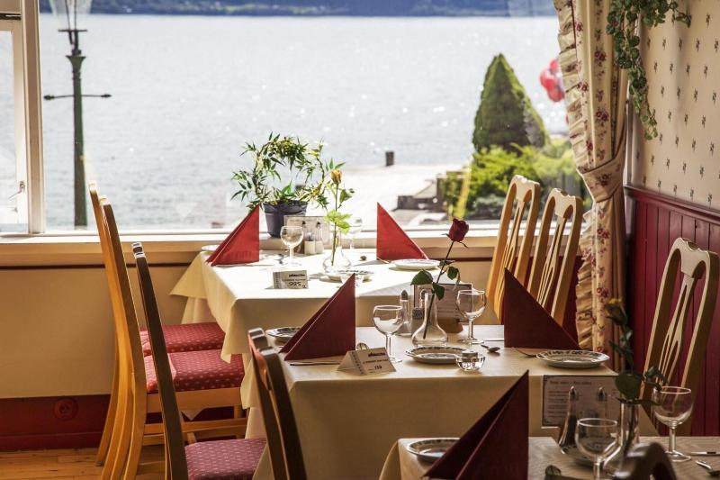 Leikanger Fjordhotel image