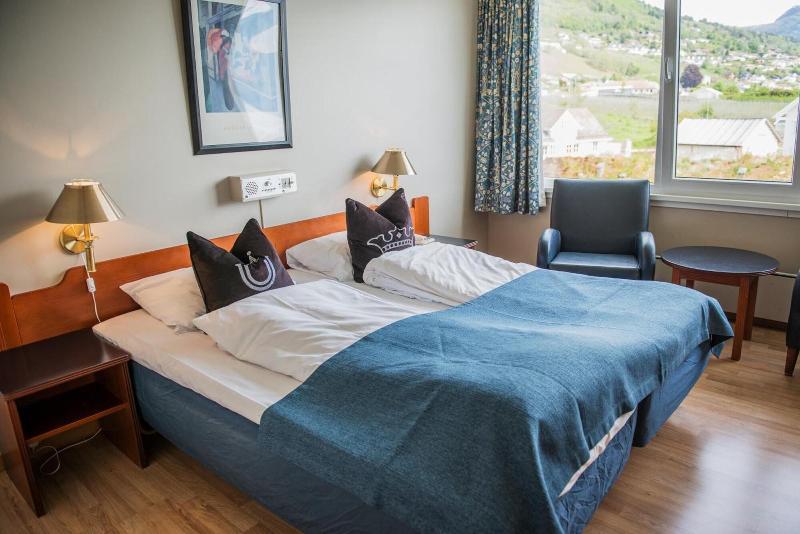 Leikanger Fjordhotel image
