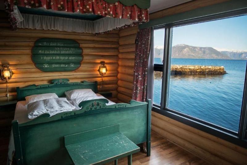 Leikanger Fjordhotel image
