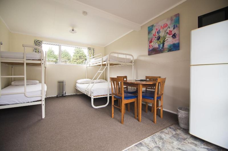 Stratford Motel & Holiday Park 5