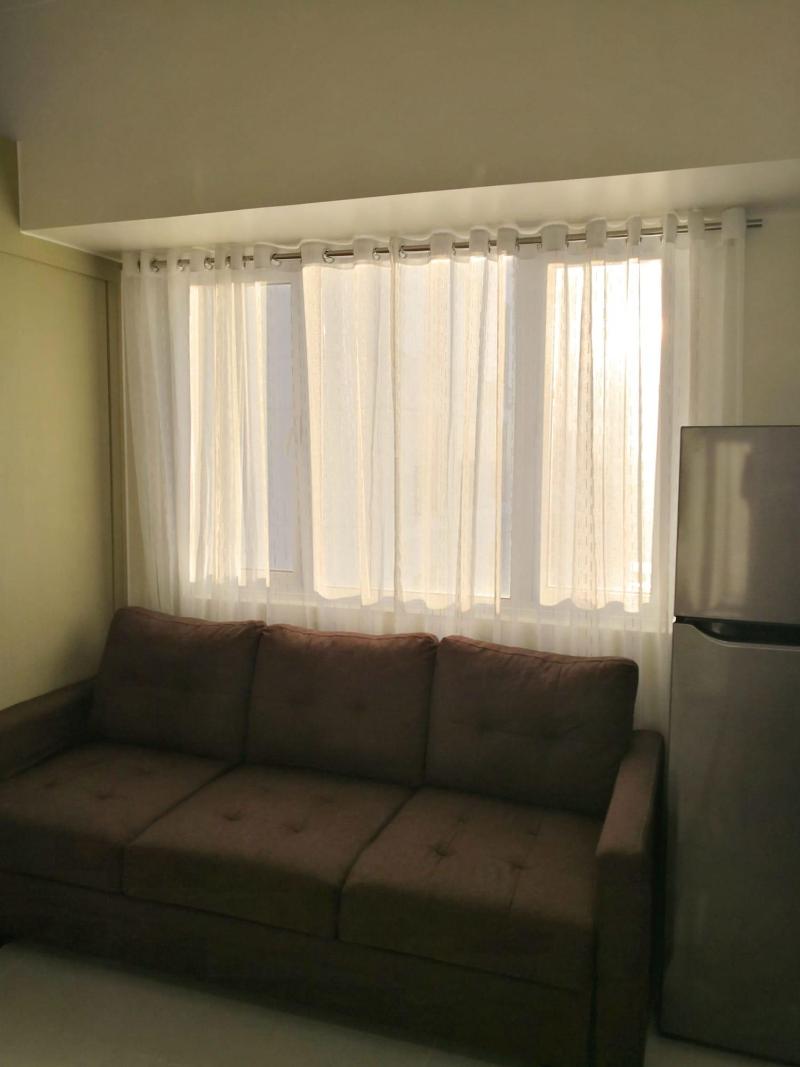 Blowing in the Wind - Lake View Apartments image
