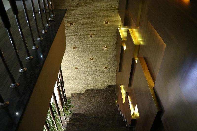 Lahore Continental Hotel image