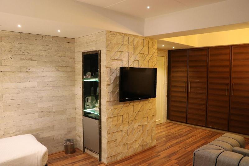 Lahore Continental Hotel image