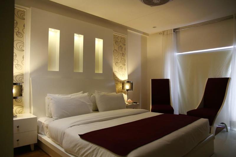 Lahore Continental Hotel image