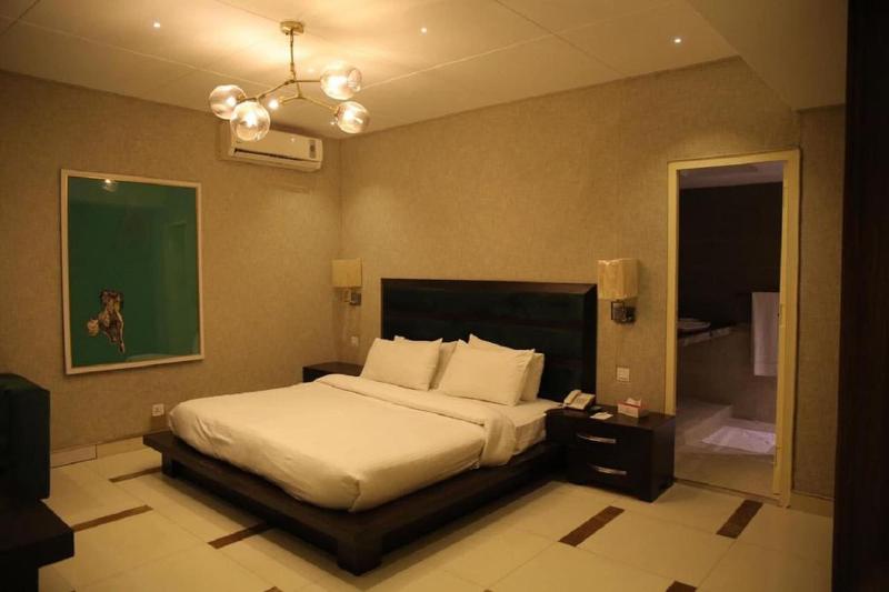 Lahore Continental Hotel image
