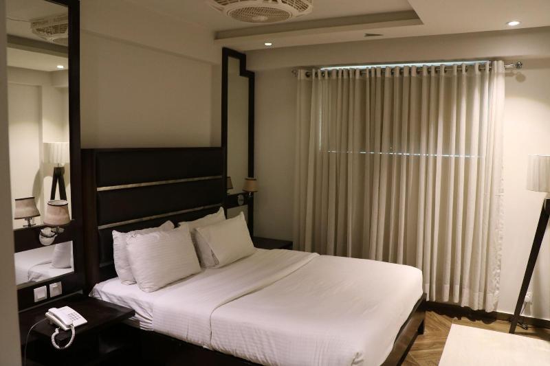 Lahore Continental Hotel image
