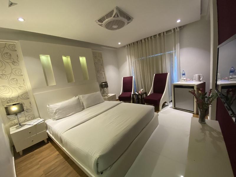 Lahore Continental Hotel image