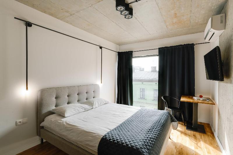 Well Well Aparthotel image