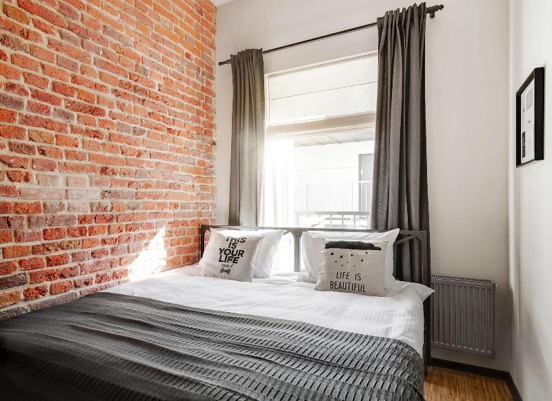 Well Well Aparthotel image