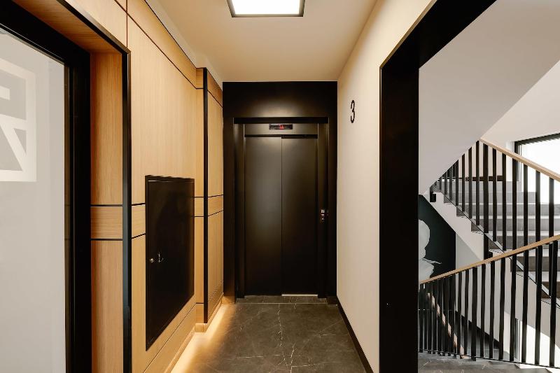 Well Well Aparthotel image