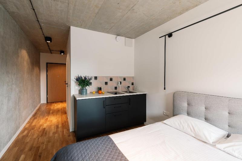 Well Well Aparthotel image
